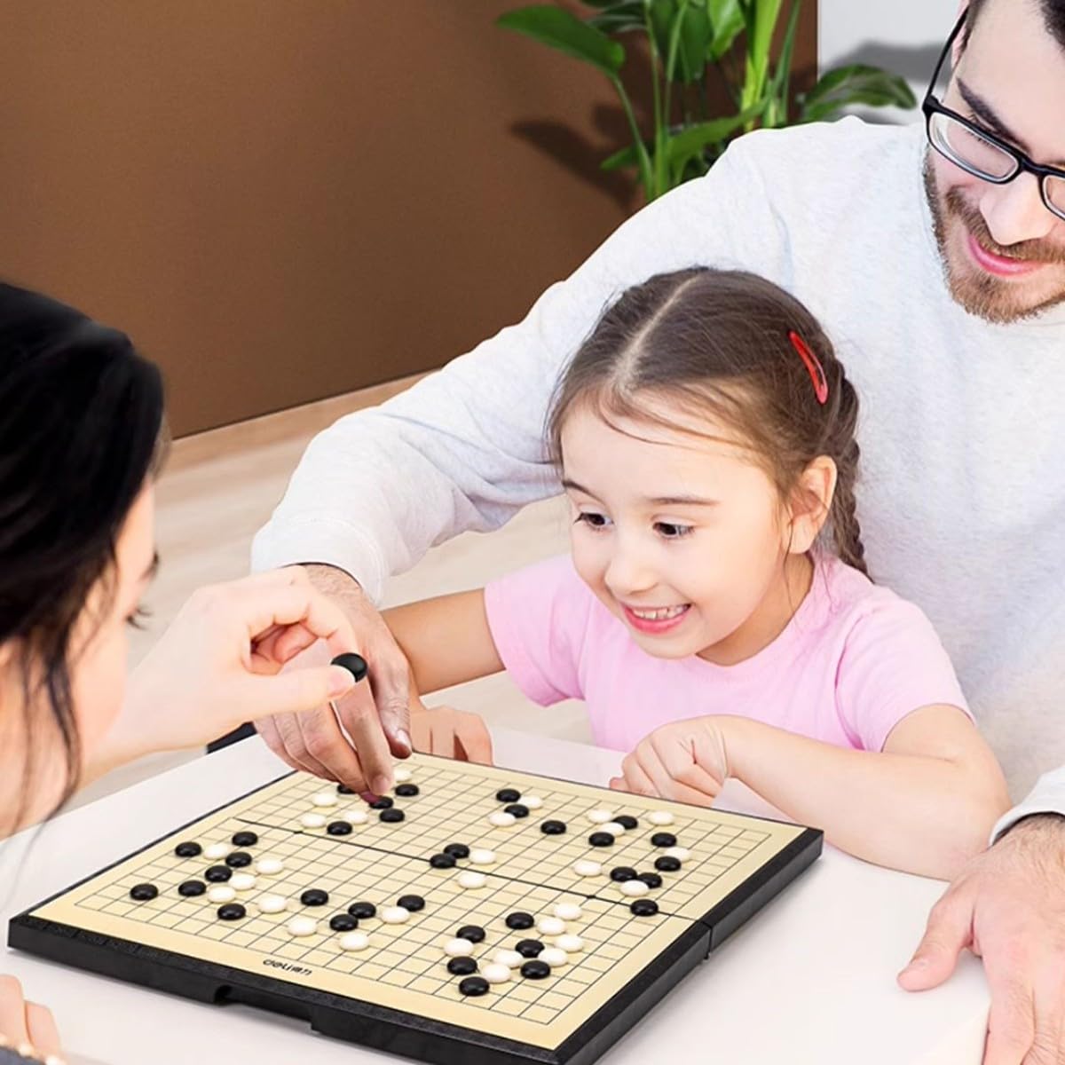 Jeu d'échecs Go avec Plateau magnétique Pliable, léger et étanche, idéal comme Cadeau pour Les Amateurs de Jeux(Yellow,A)