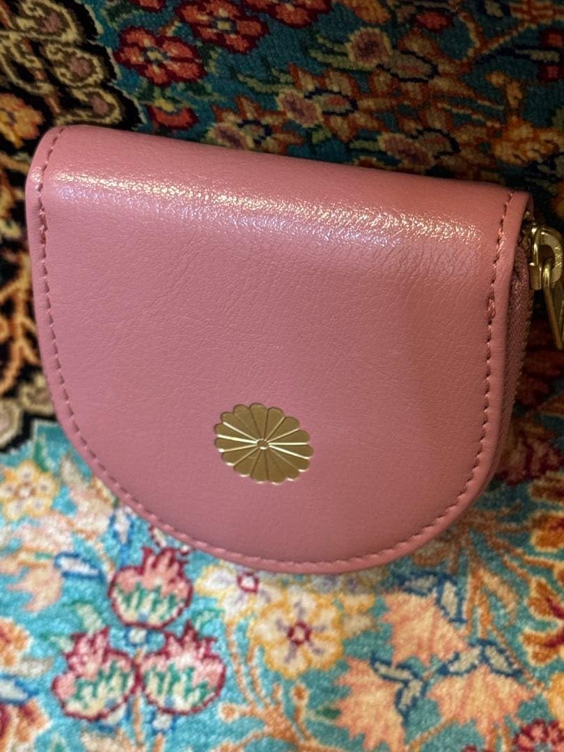 Amazon.co.jp: 皇居財布 コインケース 桜ピンク : ファッション