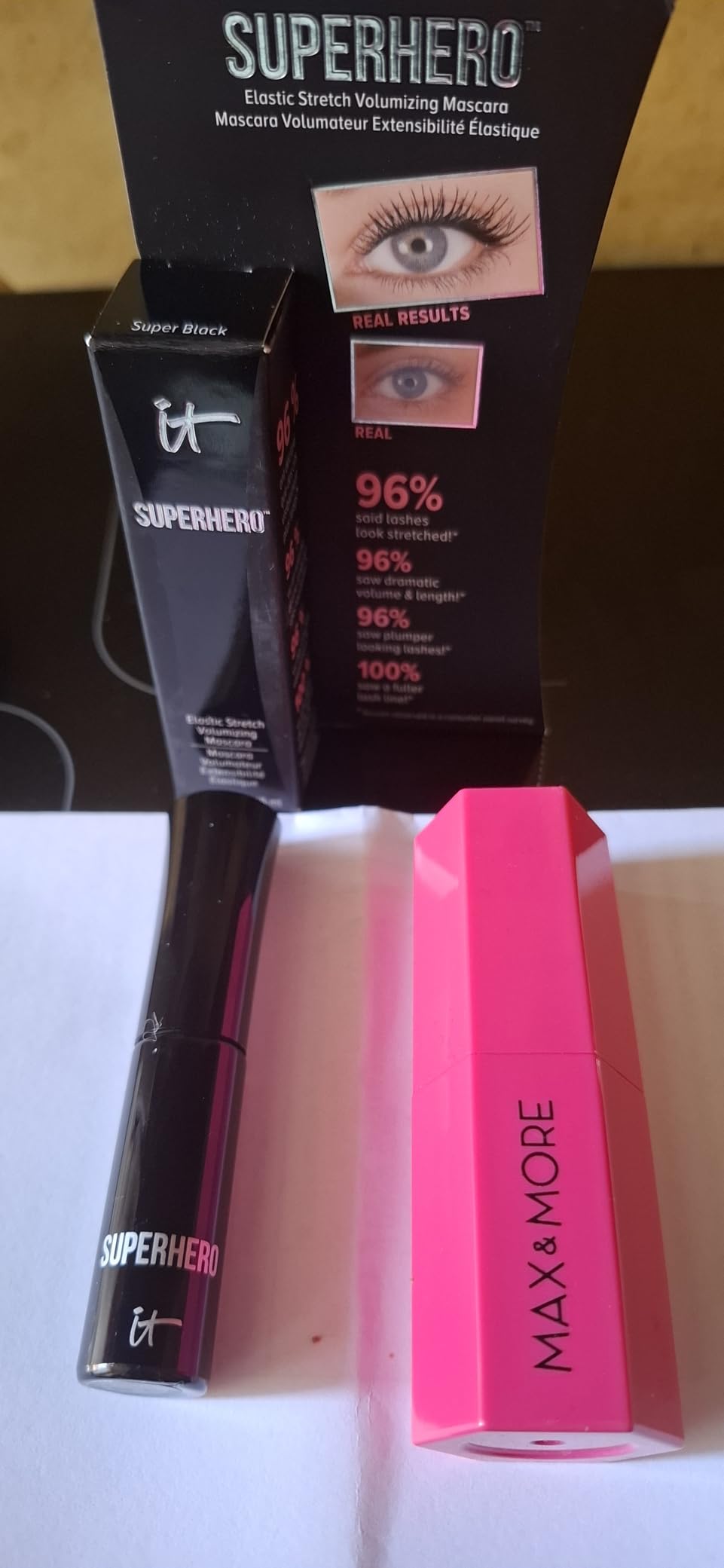 IT Cosmetics Superhero Mascara Black – Volumizing & Lengthening, Buildable Volume, Hydrolyzed Collagen, Biotin, Peptides, Lifting & Curling Formula, Super Black Pigment, Suitable for Sensitive Eyes