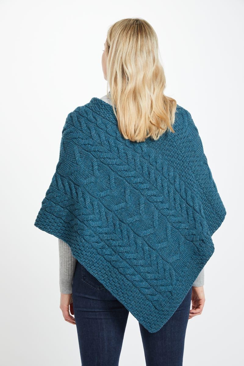 Aran Woollen Mills Poncho en Tricot Irlandais pour Femme Cardigan Triangulaire en Laine Mérinos Supersoft Fabriqué en Irlande