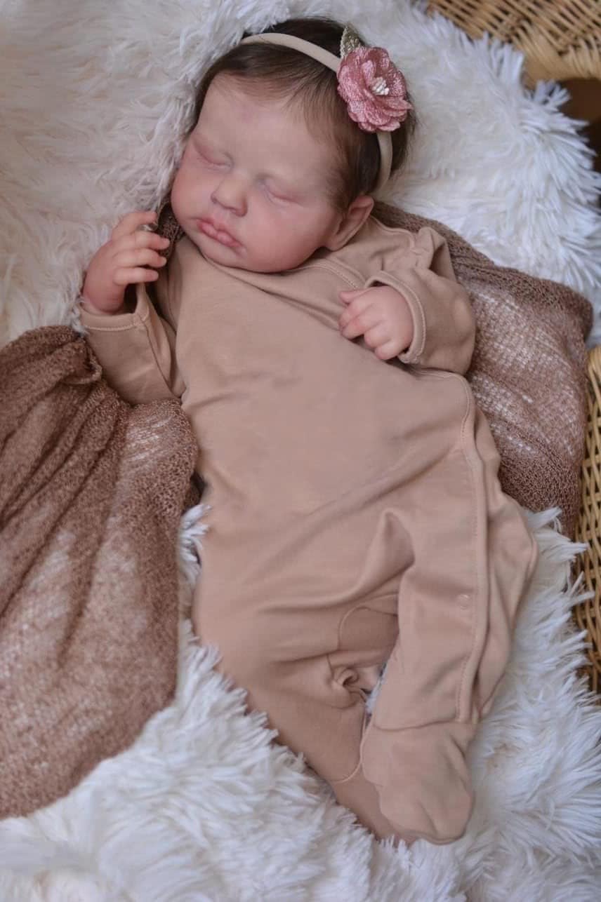 RXDOLL Realistic Baby Reborn Dolls Boy Girl Look Real 20 inch Sleeping Newborn Baby Dolls Lifelike Soft Silicone Cloth Body Bebe Dolls Sweet Dreams for Kids Gift, Pink--loulou
