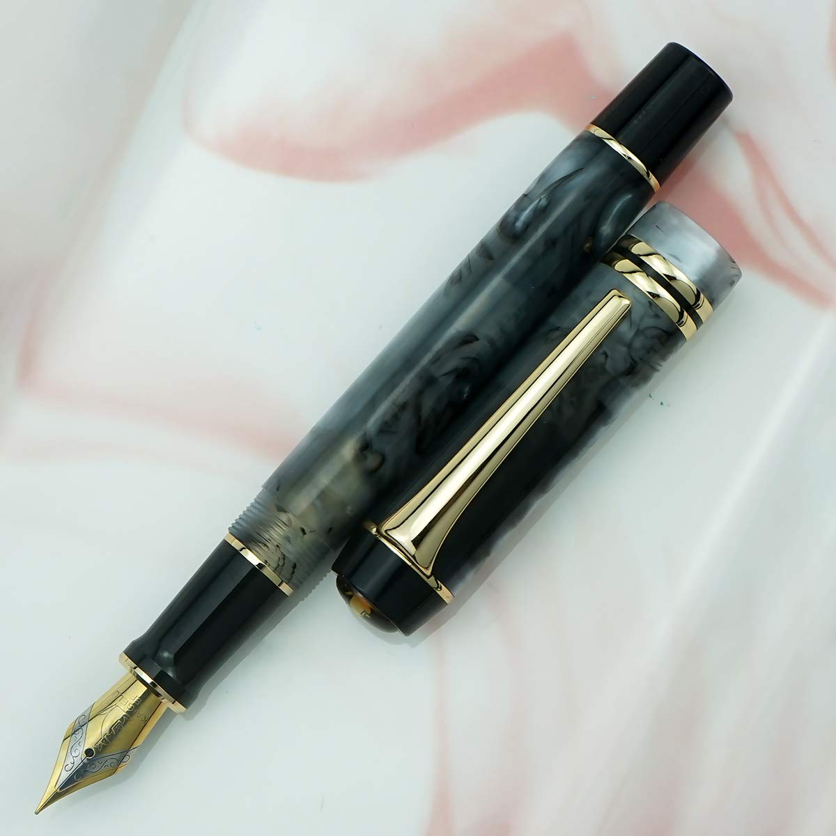 KAIGELU 316 Acrylic Celluloid Fountain Pen Fine Nib with Ink Converter, Gray Swirl