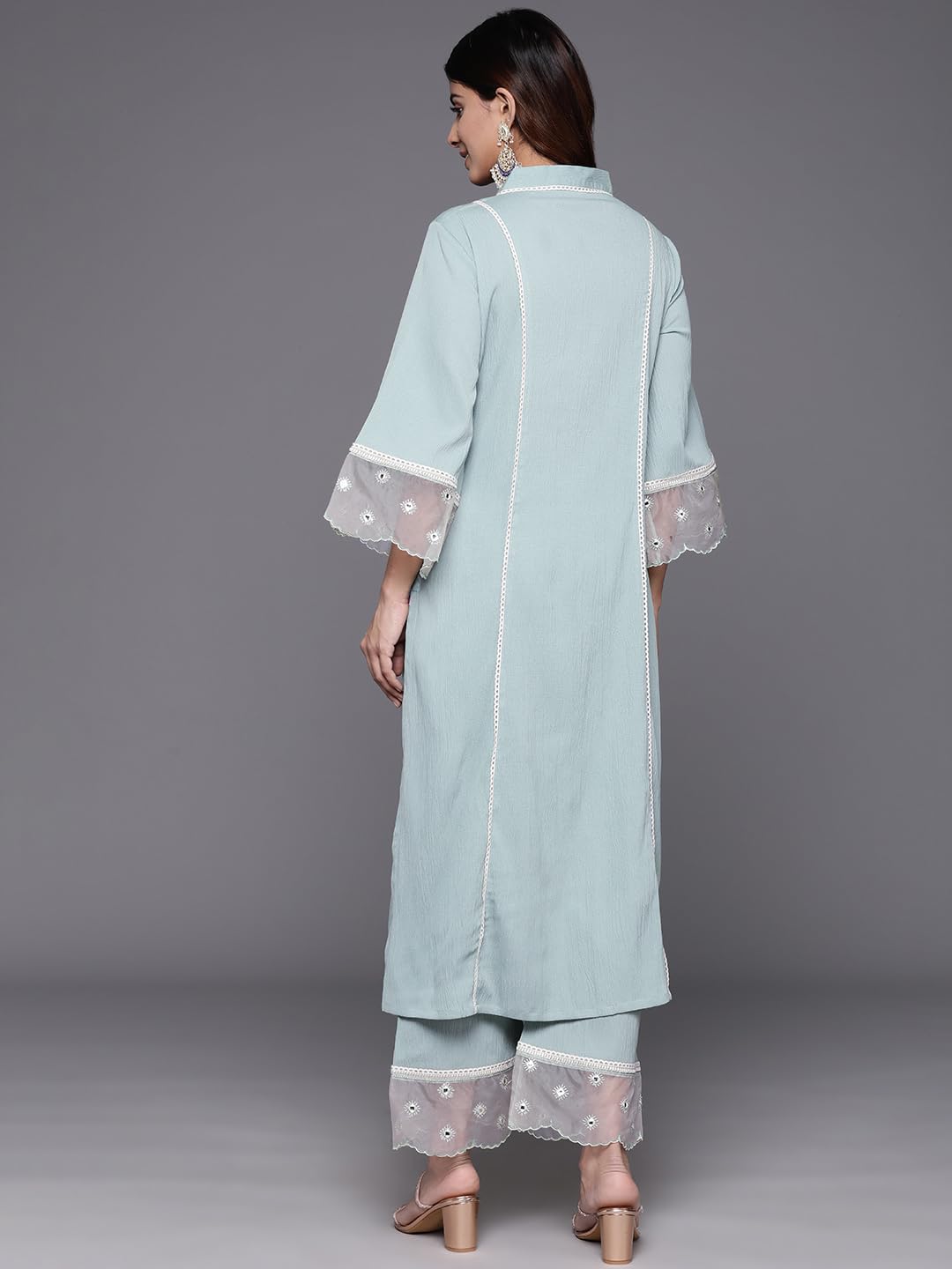 Varanga Women Sea Green Organza And Lace Detailed Kurta Set