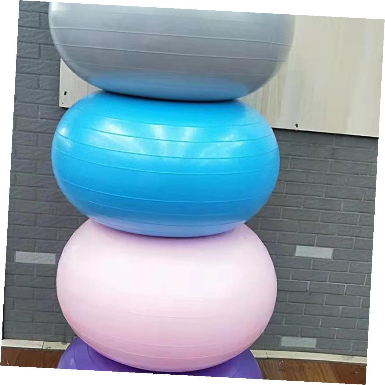 Outanaya Aufblasbarer Yoga Hilfsball aus PVC, Blau, mit Luftpumpe