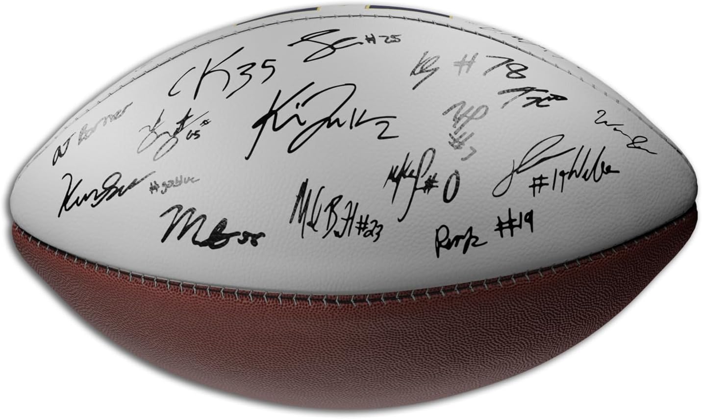 Balón con logotipo firmado por el equipo de Michigan Wolverines 2023
