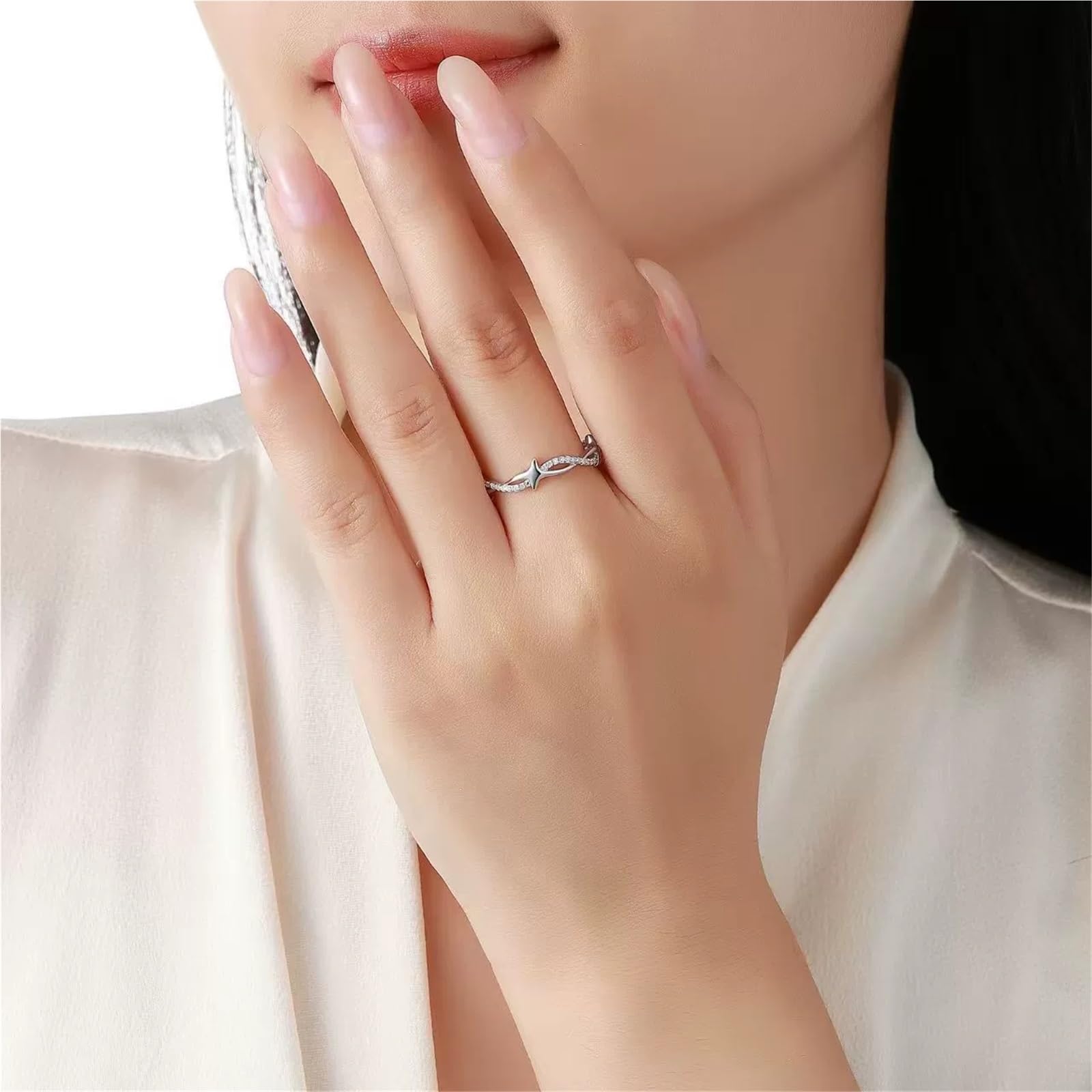 Anillo de moissanita de Doble Estrella retorcida de Plata de Ley 925