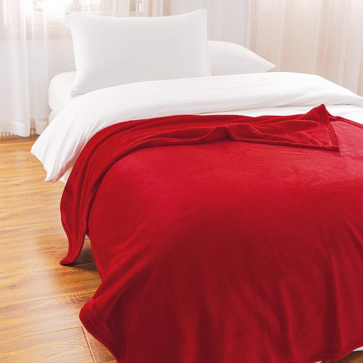 KEPLIN Red Throw Blanket - 50x60 in I Soft, Fluffy, Warm, Light Microfiber Fabric Design, Couch and Bed Large Fleece Blankets, Perfect for Adults or Children's Gifts - Fleece Blanket Single