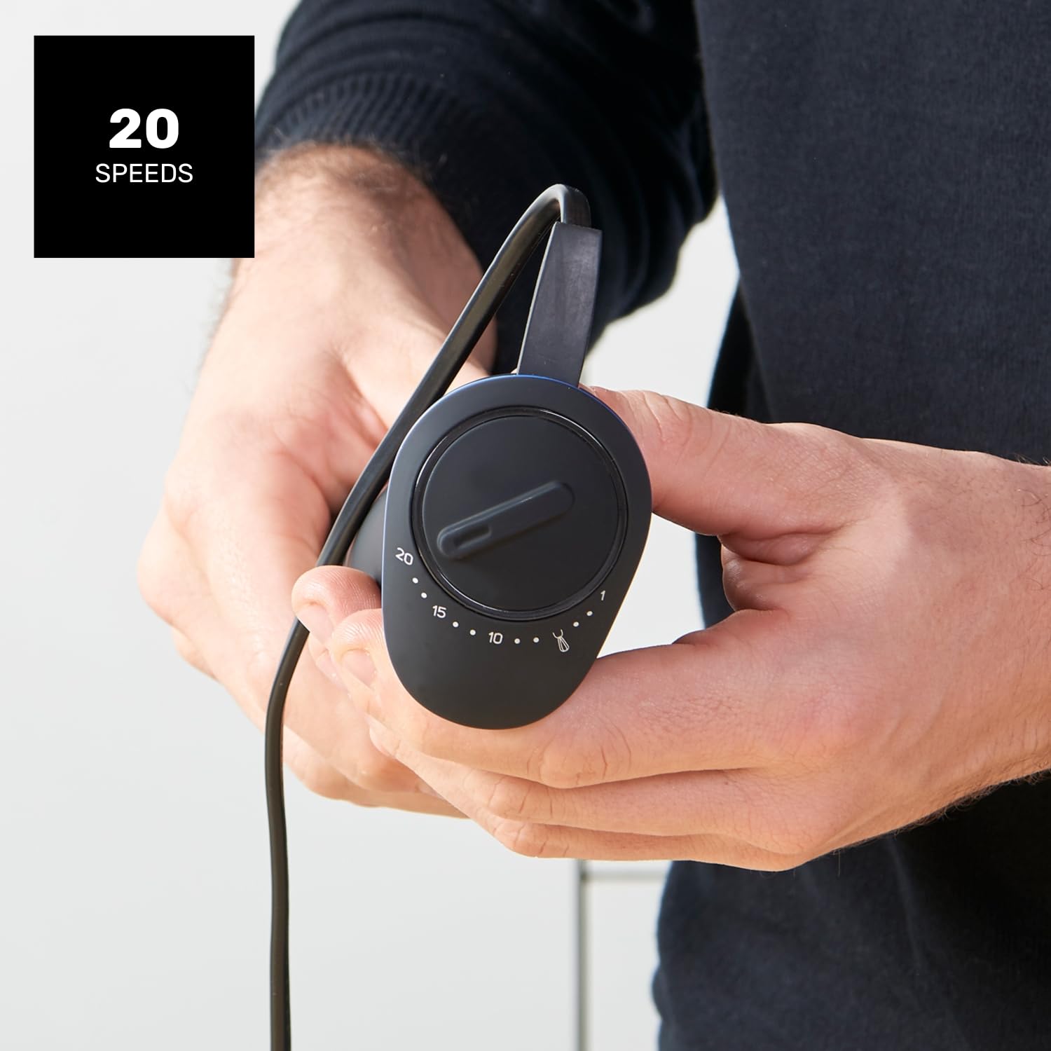 Taurus Amazing - Batidora de mano potente AHB1000X, 1000 W, Regulador 20 velocidades, Función Turbo, 4 Cuchillas de acero inoxidable, Diseño ergonómico soft-touch, Incluye vaso medidor, Negro - 3