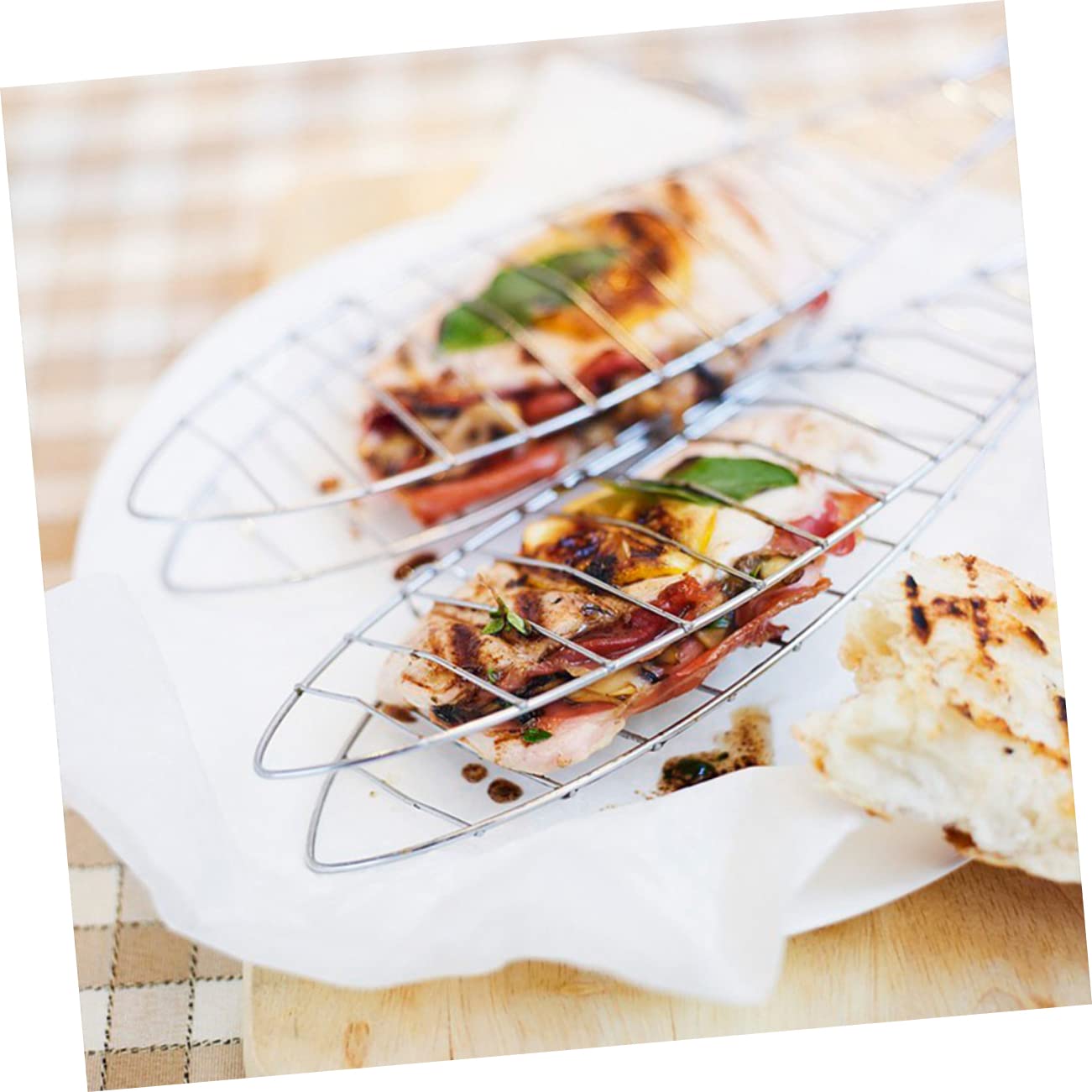 MUCKLILY 50pcs Non Stick Bbq Paper Liners Round Baking Paper for Barbecue Cooking Convenient Kitchen Supplies for Home Restaurant Use Lightweight Practical