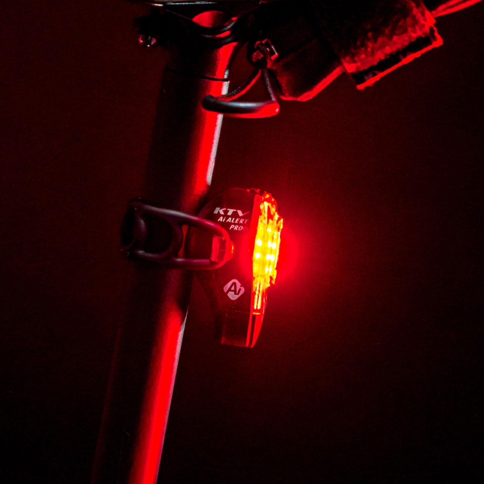 LEZYNE luce ktv pro+ AI alert drive posteriore nero