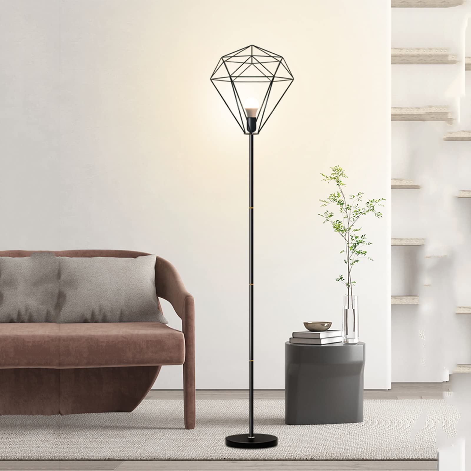 Elegante lámpara de poste alta de metal con acabado de esqueleto vertical para espacios sofisticados 7
