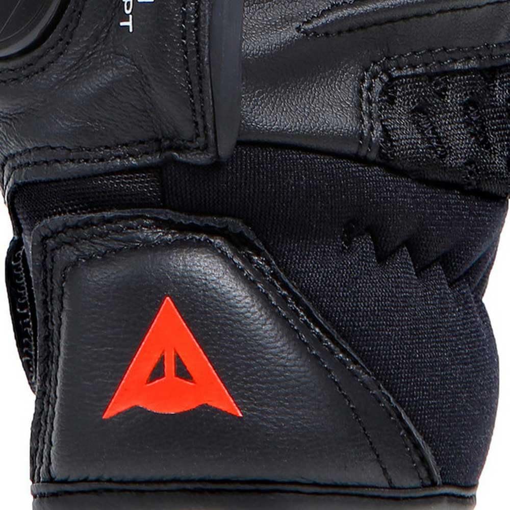 Dainese - Carbon 4 Short Gloves, Guanti Moto Corti in Pelle, con Protezioni delle Nocche in Carbonio, Uomo, Nero/Nero, M