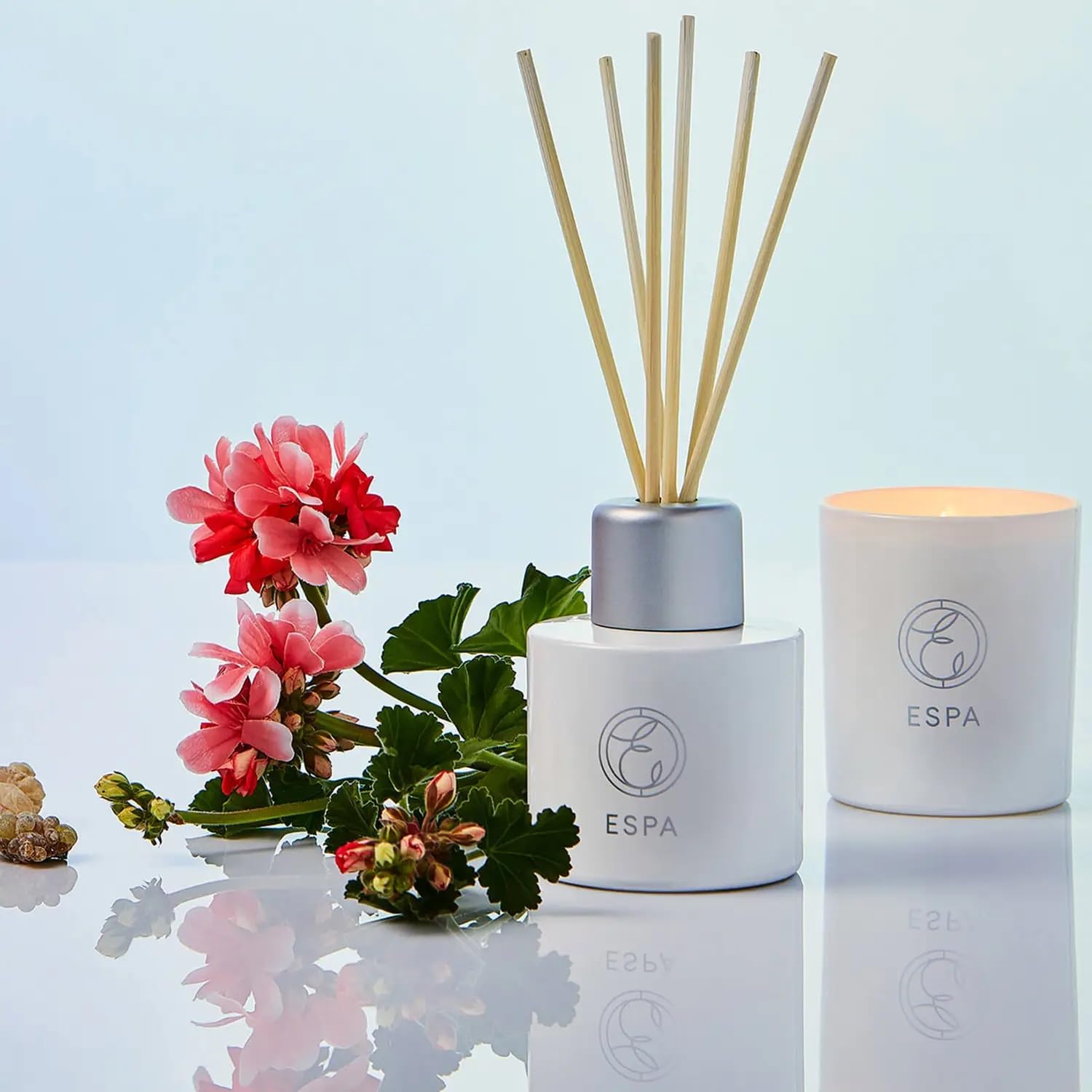 ESPA | Difusor calmante| 200ml | sándalo | mirra | Geranio rosa | incienso