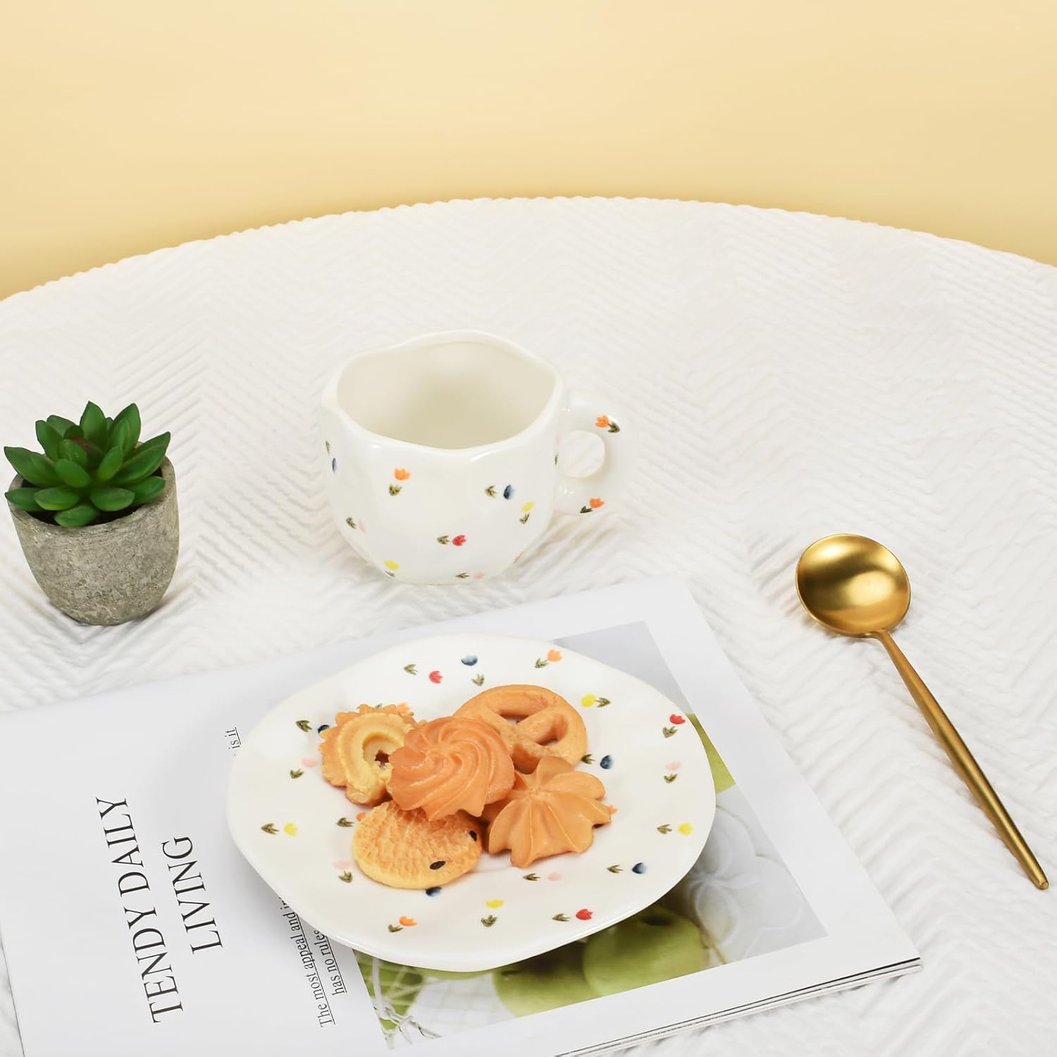 Koythin Ceramic Coffee Mug, Cute Pink Cup for Women with Saucer for Office and Home, Dishwasher and Microwave Safe, 10 oz/300 ml for Latte Tea Milk (Colorful Tulips) - Image 9