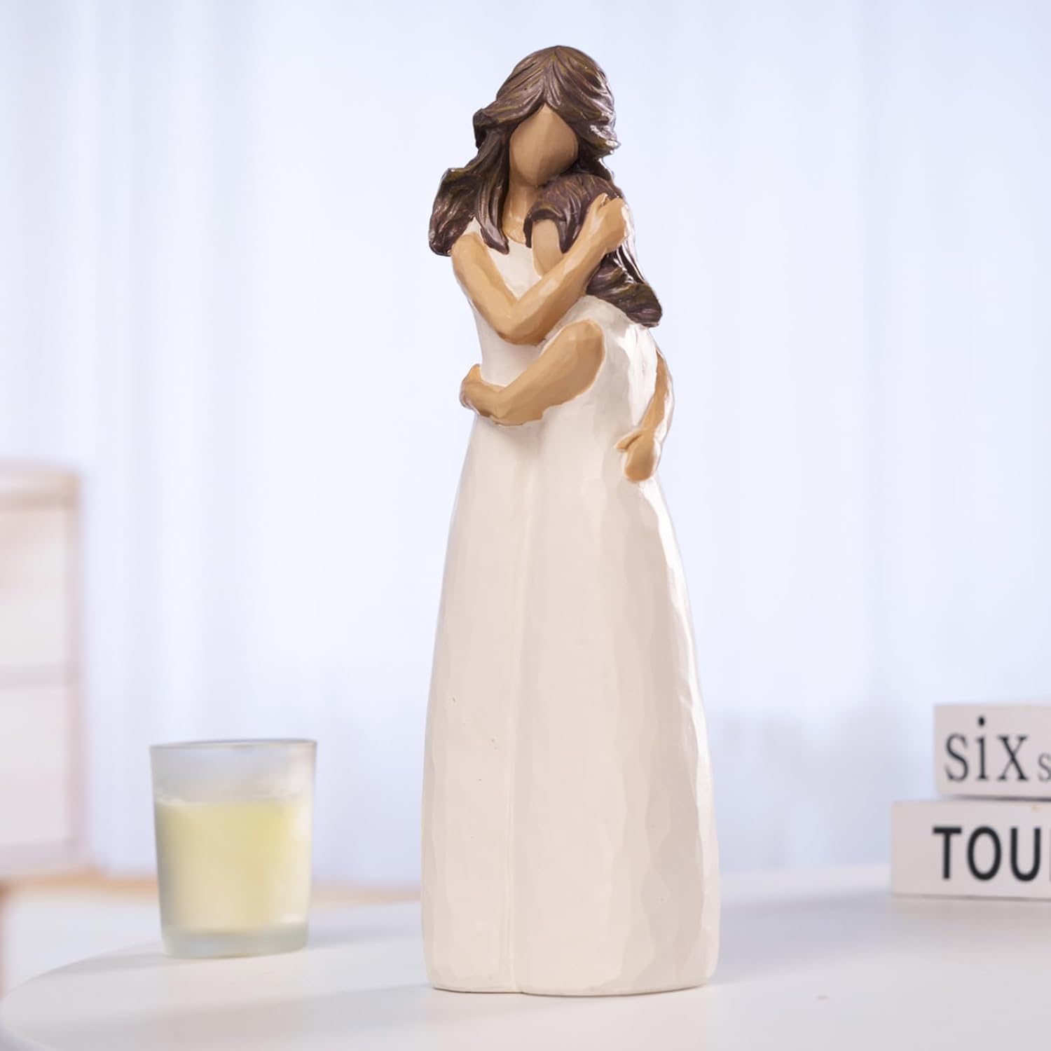 BUTILIVEEN Resin Mother Daughter Figurines, Hugging Mother and Daughter Figurine Statues, Gifts for Daughter from Mom, Home Bedroom Living Room Tabletop Shelf Decor - Image 5