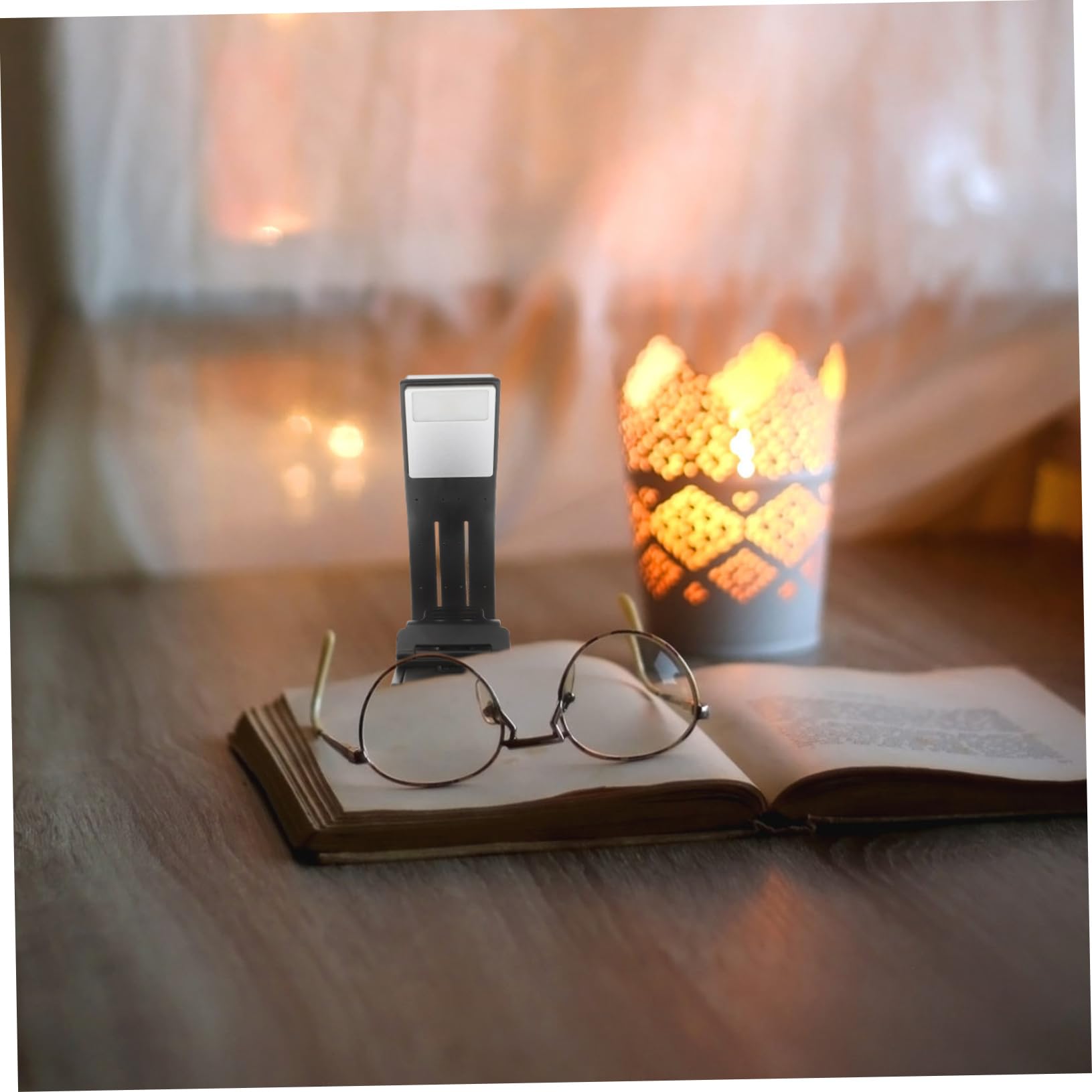 SEWACC Led Reading Lamp Clamp Rechargeable Flexible Design Clip Light for Nightstand Eye-Care Lighting