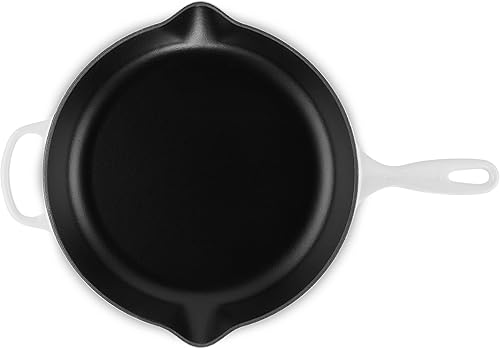 Miniatura 4 de Le Creuset Sartén de hierro fundido esmaltado con mango de hierro fundido, 11.75 pulgadas (2-38 qt.), Blanco