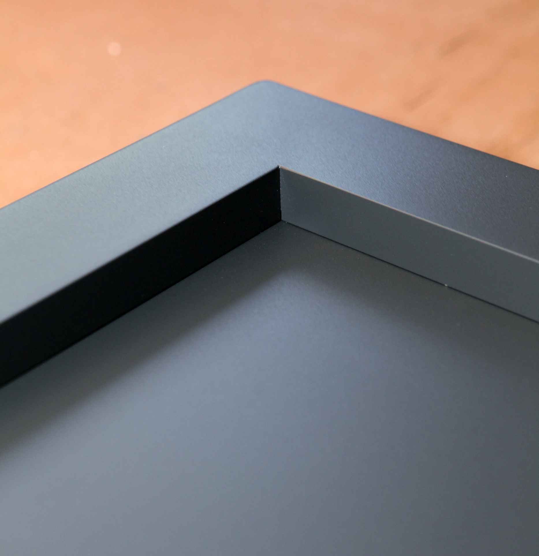 WH75 RC2 - Porta di casa in alluminio LA123, 1000x2100 mm, DIN sinistra, antracite esterno, bianco interno, manico BGR1600, stampante M45