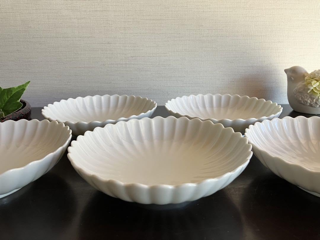 たち吉 白菊 大皿 2枚セット 橘吉 未使用・保管品 2025年最新】たち吉 白菊 銘々皿の人気アイテム - メルカリ