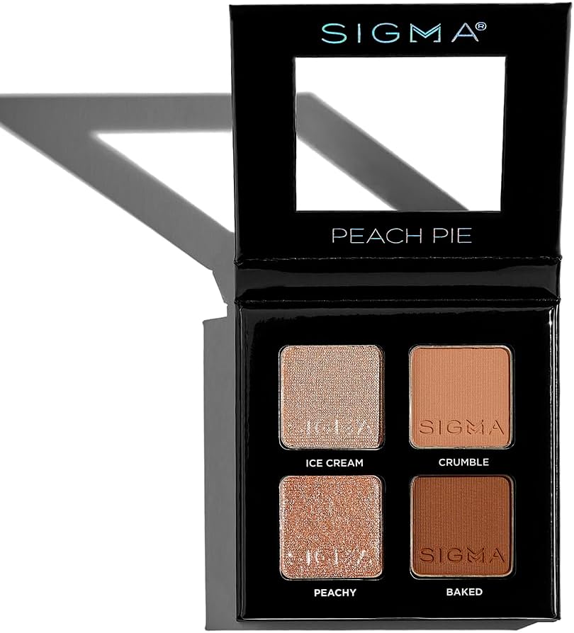 Quad Eyeshadow Palette – Makeup Eyeshadow Quad with a Buttery Soft Formula and Buildable, Blendable Shades for a Flawless Eye Look, Designed for All Day Wear (Peach Pie)