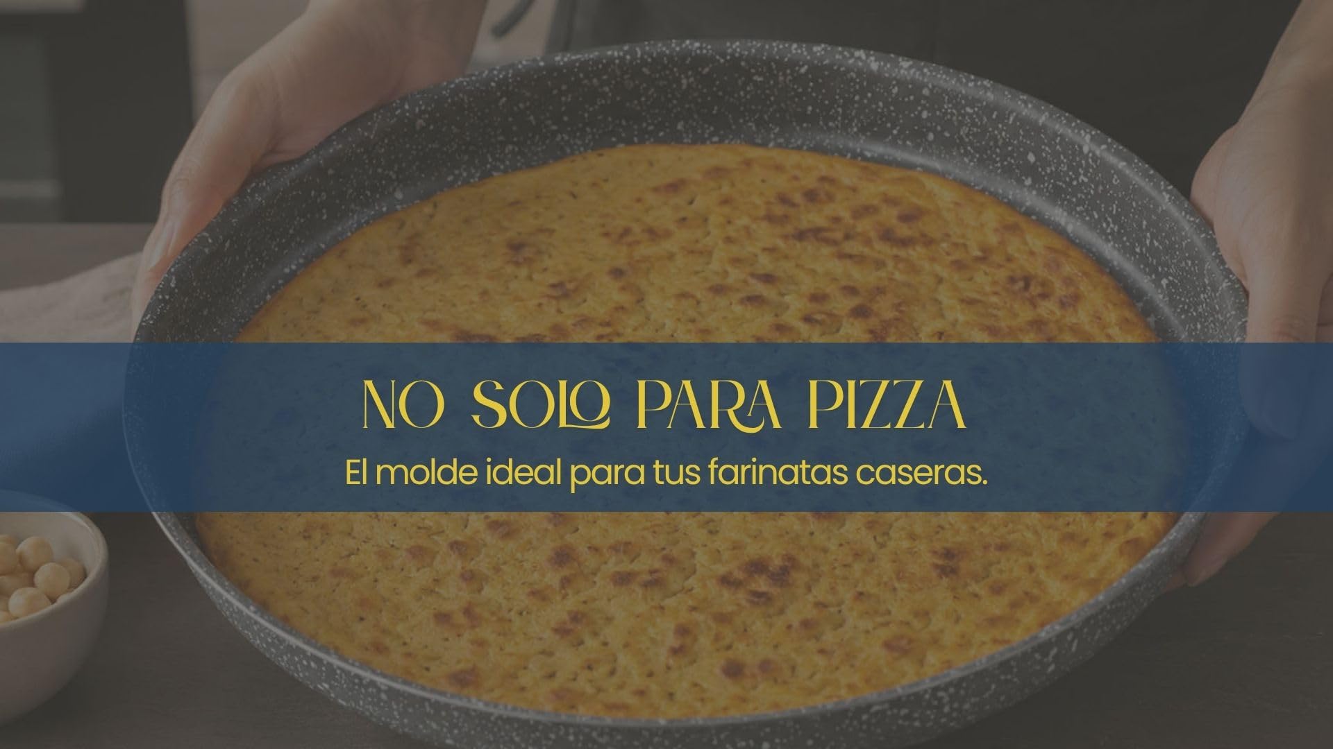 Bandejas de Horno Redonda para Pizza y Fainá (Farinata Italiana), 34 cm – Aluminio Antiadherente Efecto Piedra, Fabricada en Italia, Fácil de Limpiar – Línea Vulcania - 2 Bandejas