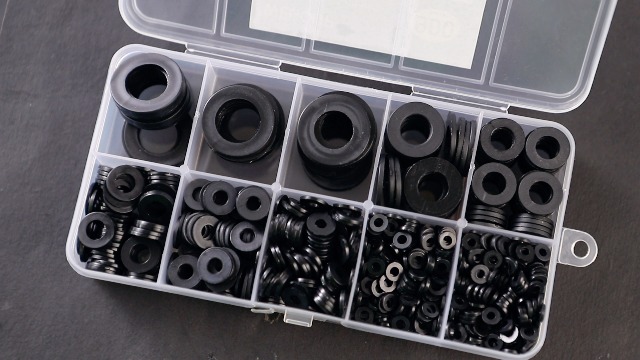 WEGOUP 900-Piece Nylon Flat Washer Assortment Kit Black Plastic