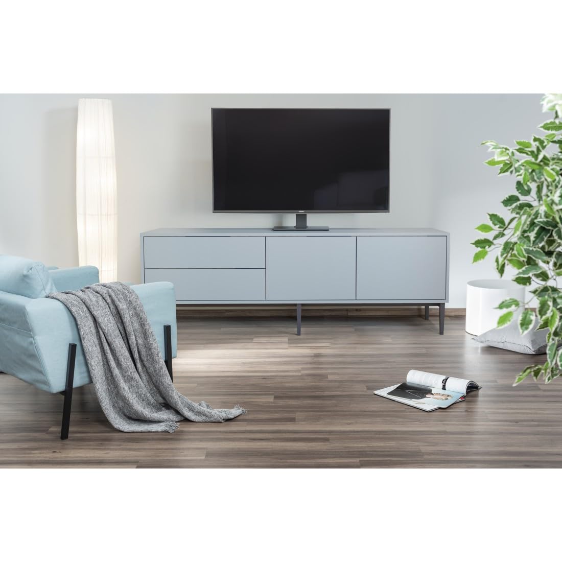 Hama Support TV sur Pied Pivotant 60° Réglable en Hauteur Garantie 10ans (Socle pour TV 32 à 65 Pouces, Base en Verre trempé, Cache Cables, jusqu'à 40kg, VESA jusqu'à 600 x 400) Noir