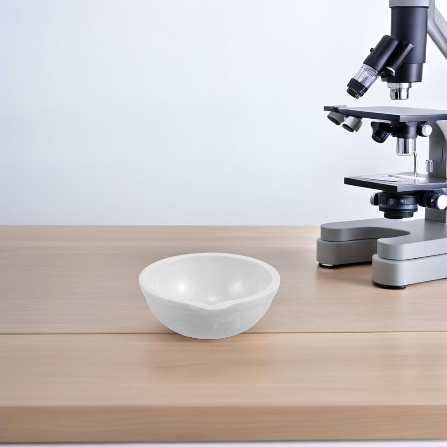 2pcs Ceramic Evaporating Dishes with Spout Heat Resistant Lab Petri Bowls for Solvent Evaporation Scientific Experiments and Easy to Clean
