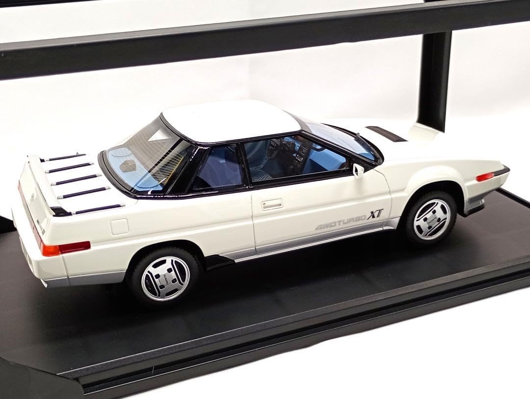 DNA 1 18 XT ターボ 4WD 1985 ホワイト Subaru Forester STI - 1:18