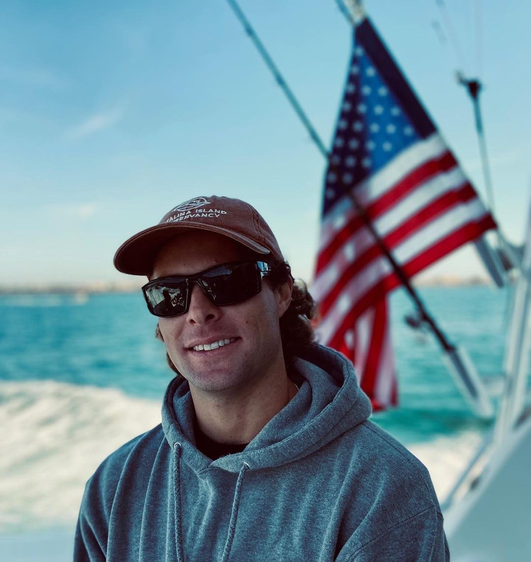 Belize Polarized Sunglasses for Men or Women Sporty Wraparound Black Frame w/Grey Lens - Image 9