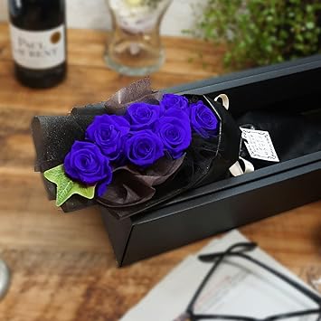 Amazon 枯れないバラの花 青バラ７本のブーケ 花言葉は 夢は叶う です 恋人や友人へのサプライズプレゼントに最適 プリザーブドフラワー オンライン通販