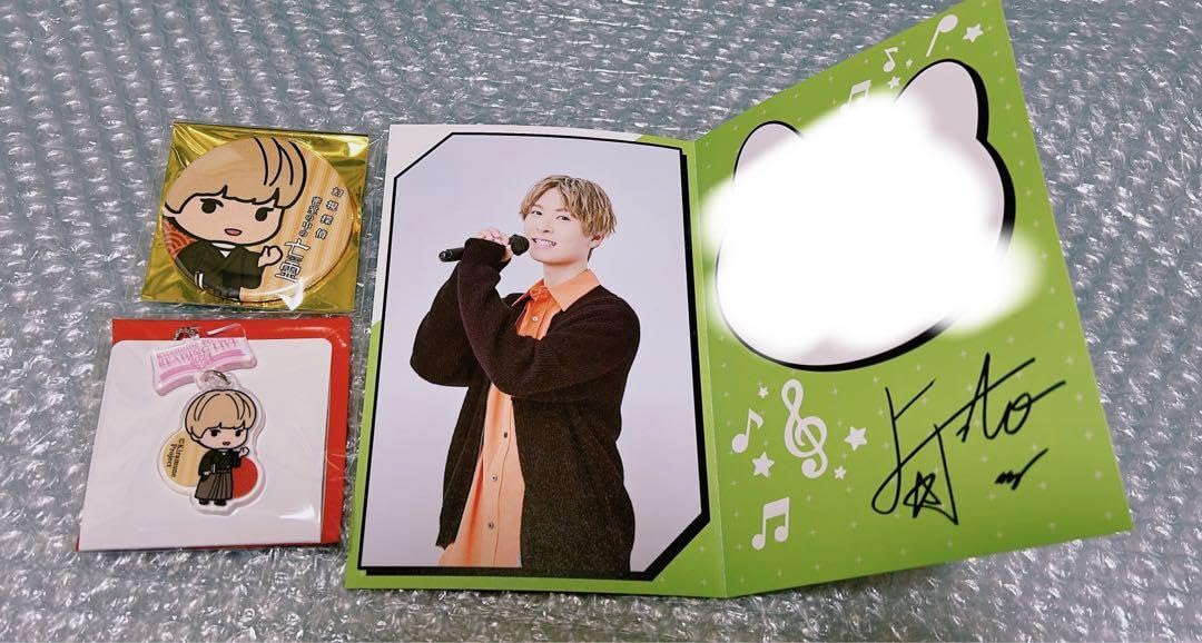 Kiramune Uemura Maneki Cat Postcard Can Badge Charm Leeli