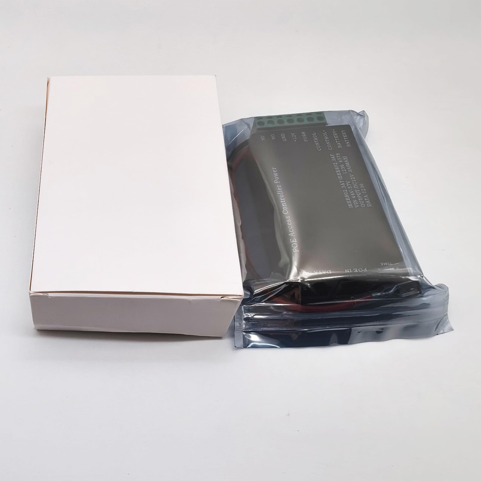 Fuente de metal alimentada por Ethernet de aluminio con salida de