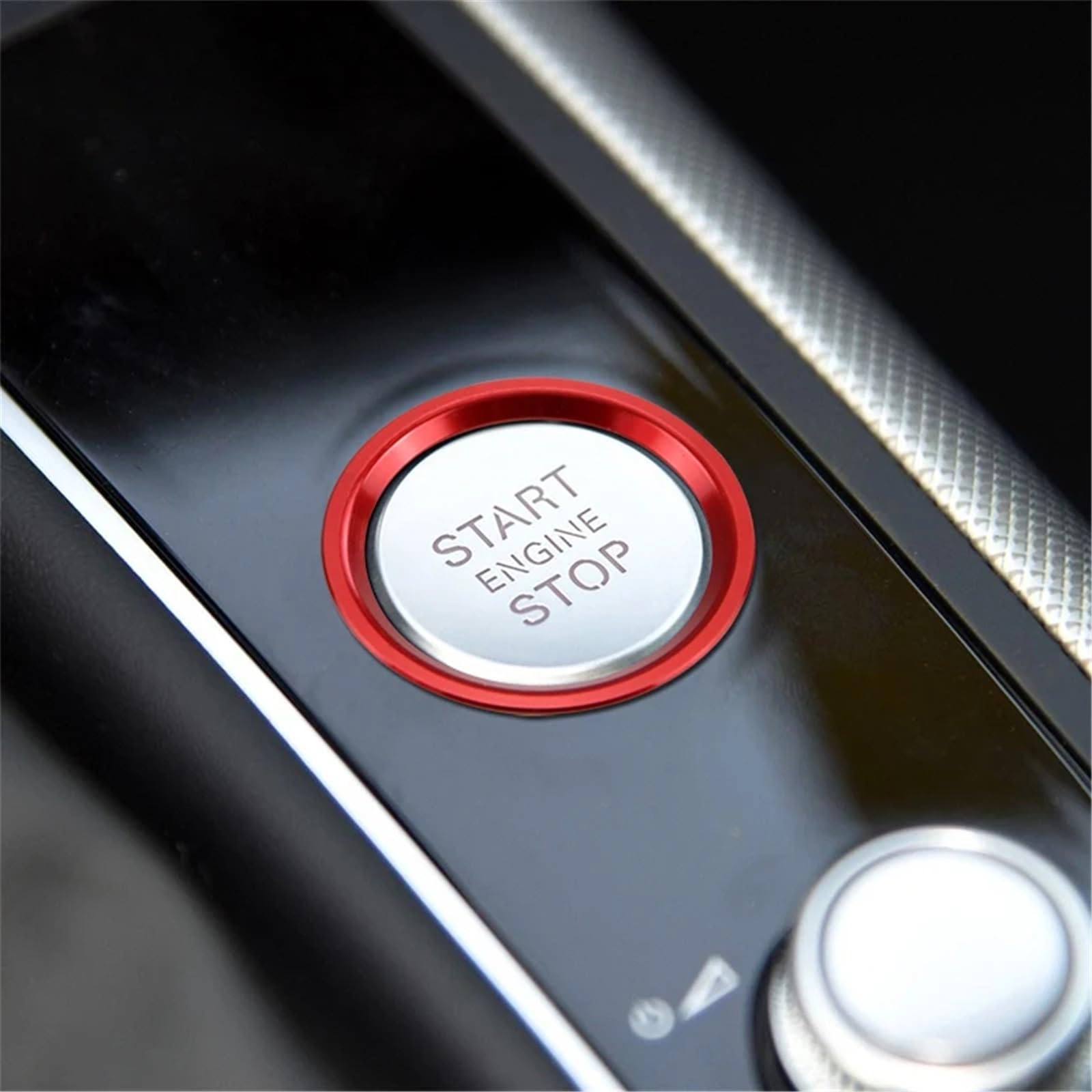 Bouton-poussoir de démarrage Audi rayé ? Solution bague décorative adhésive - 3