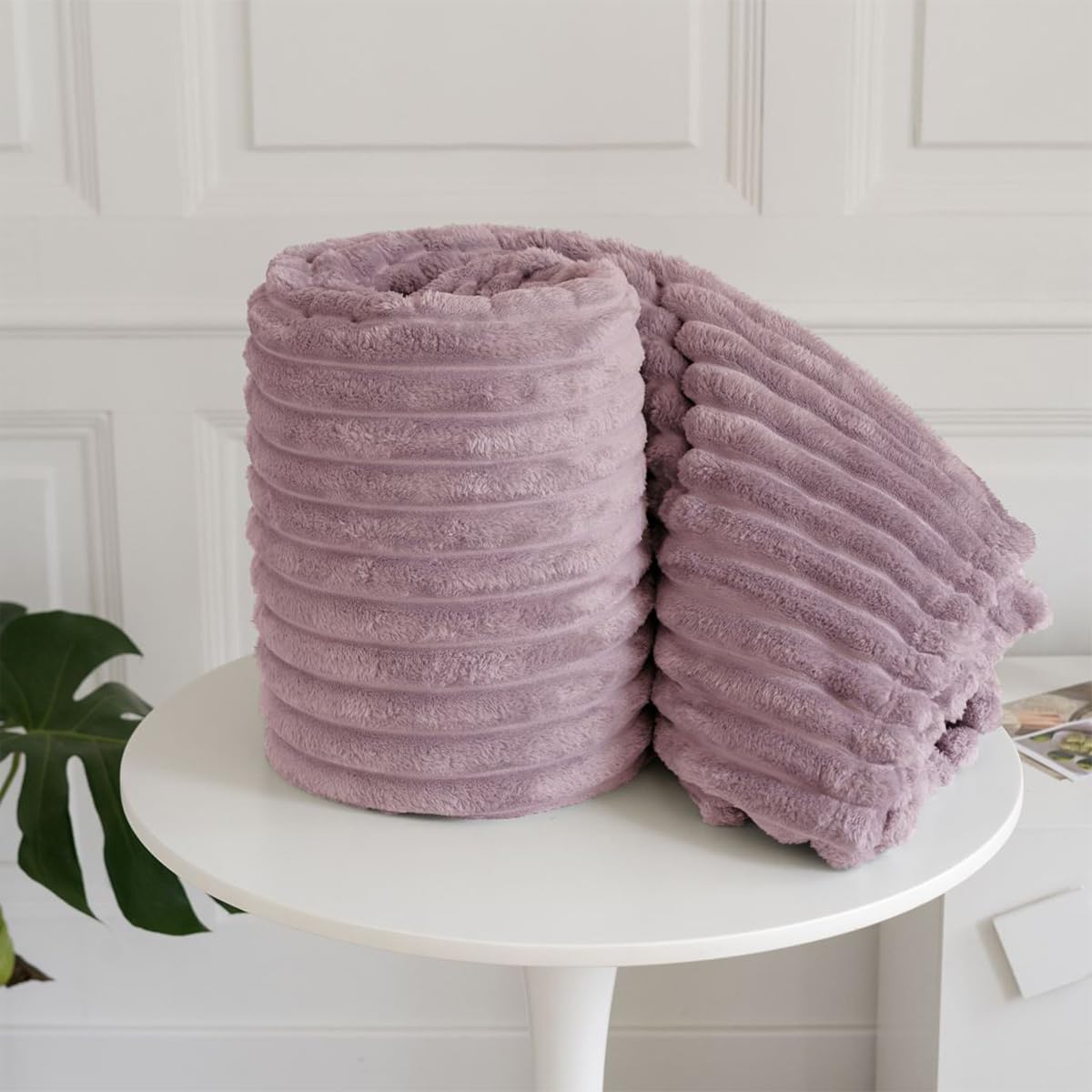 EGYPTO Luxurious Ribbed Fleece Throw Blanket for Sofa – All Seasonal 100% Polyester – Super Soft Fluffy Blanket – Hypoallergenic & Breathable – Blush Pink (King, 200cm x 240cm)