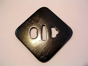 脇差(刀)の鍔　つば 1yasuyuki.jpg