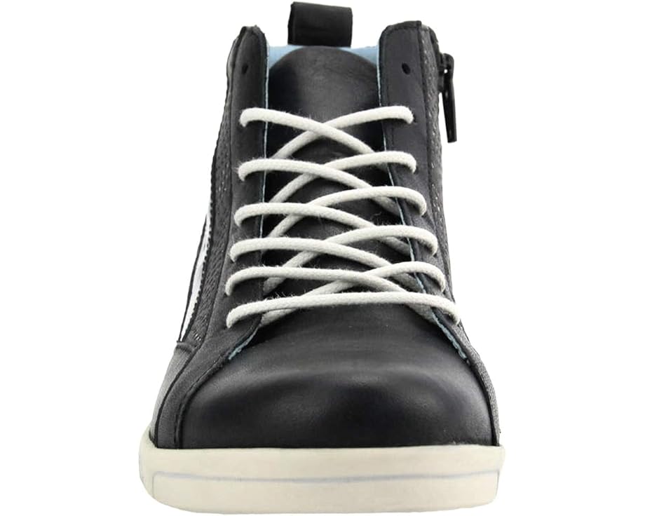 CLOUD Amelia - Front View