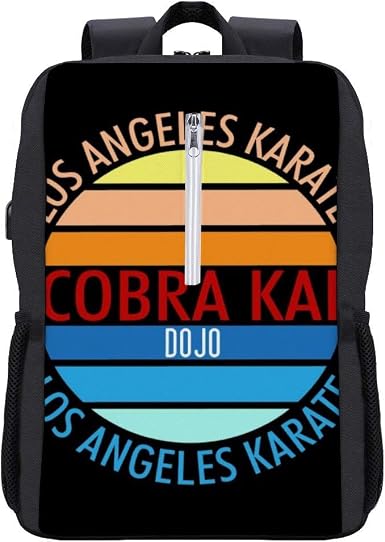 Cobra Kai 70s Style Dojo Logo Zaino Daypack Bookbag Portatile Borsa Scuola  con Porta di Ricarica USB : Amazon.it: Scarpe e borse
