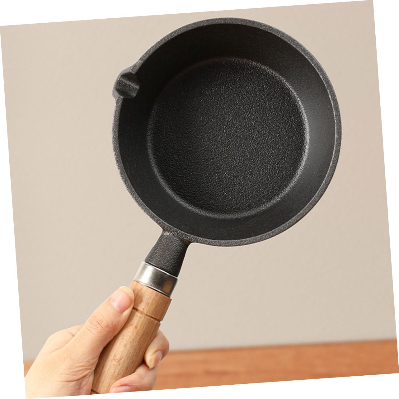 Kleiner Gusseisen Ölpfanne mit Holzgriff, Schwarz, Tragbar