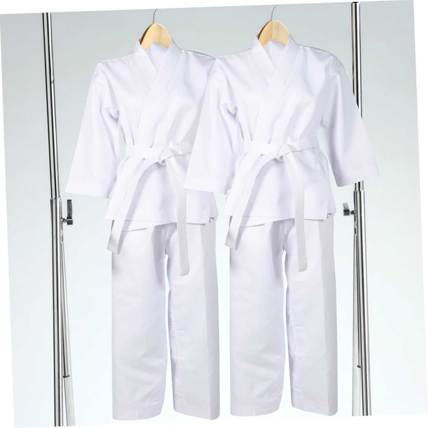 BESTYASH Professional Karate Uniform for Adults and Teens Durable Reusable Judogi Clothes with Waist Belt for Training and Fitness Activities