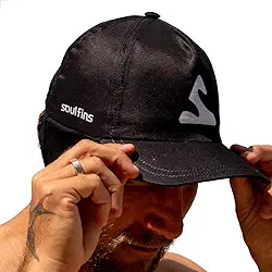 Boné Soulfins Surf Esportes Aquáticos UV50+ Secagem Rápida Ajustável Preto