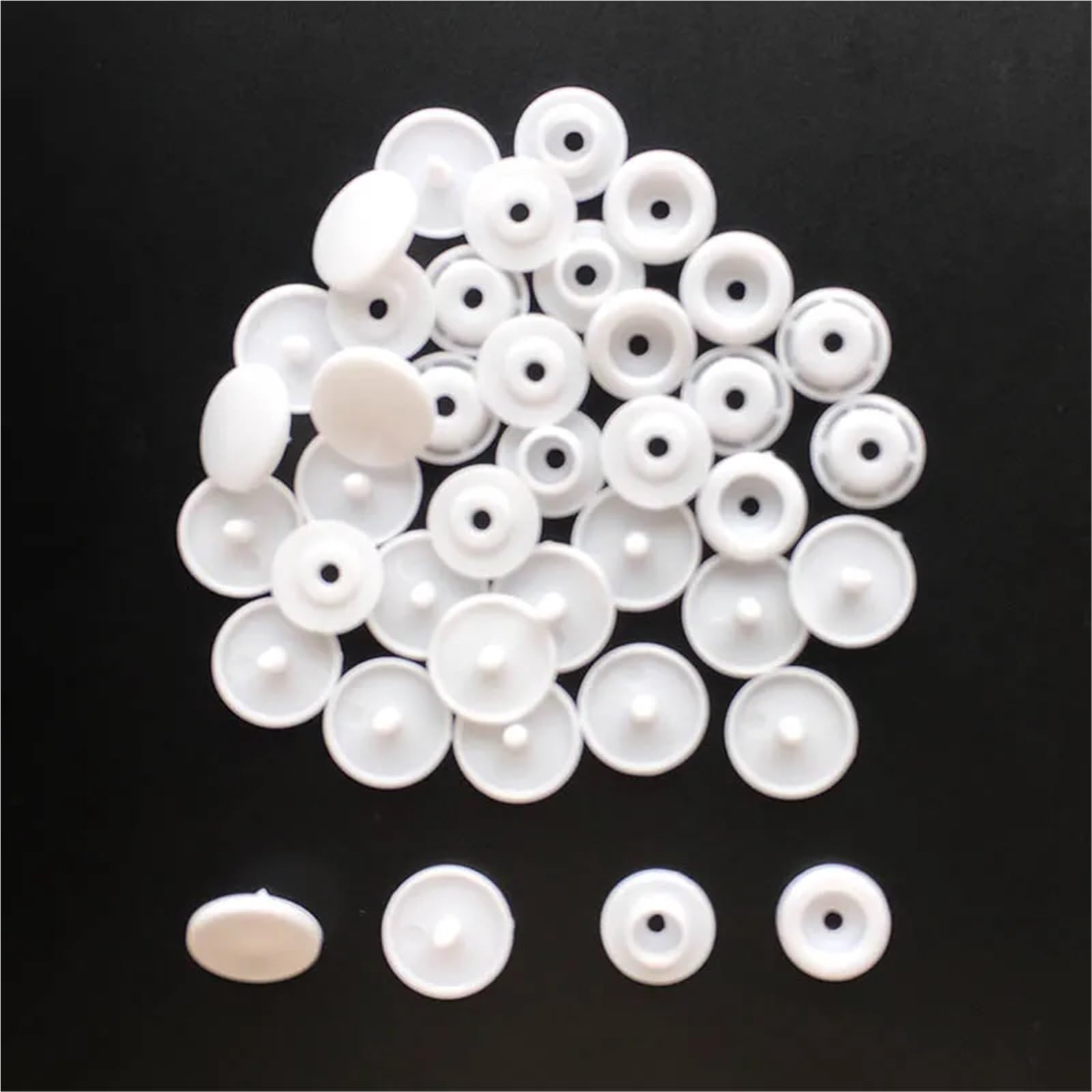 Xulvoz White Plastic Snap Buttons 580Set Plastic Snaps Button Fasteners T5 Bag Folder Buckle Buttons Resin Garment Accessories For Baby Clothes Bibs Diapers