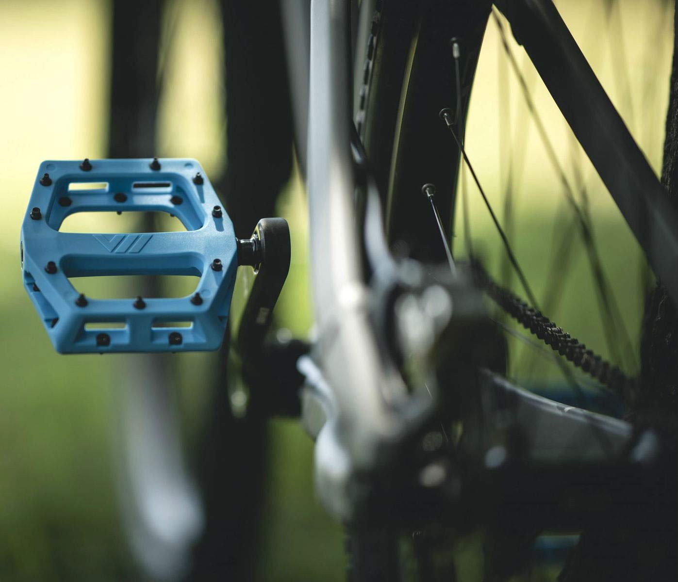 Amazon | ディーエムアール(DMR) V11 Plastic Pedal BLUE DMR-V11-BL
