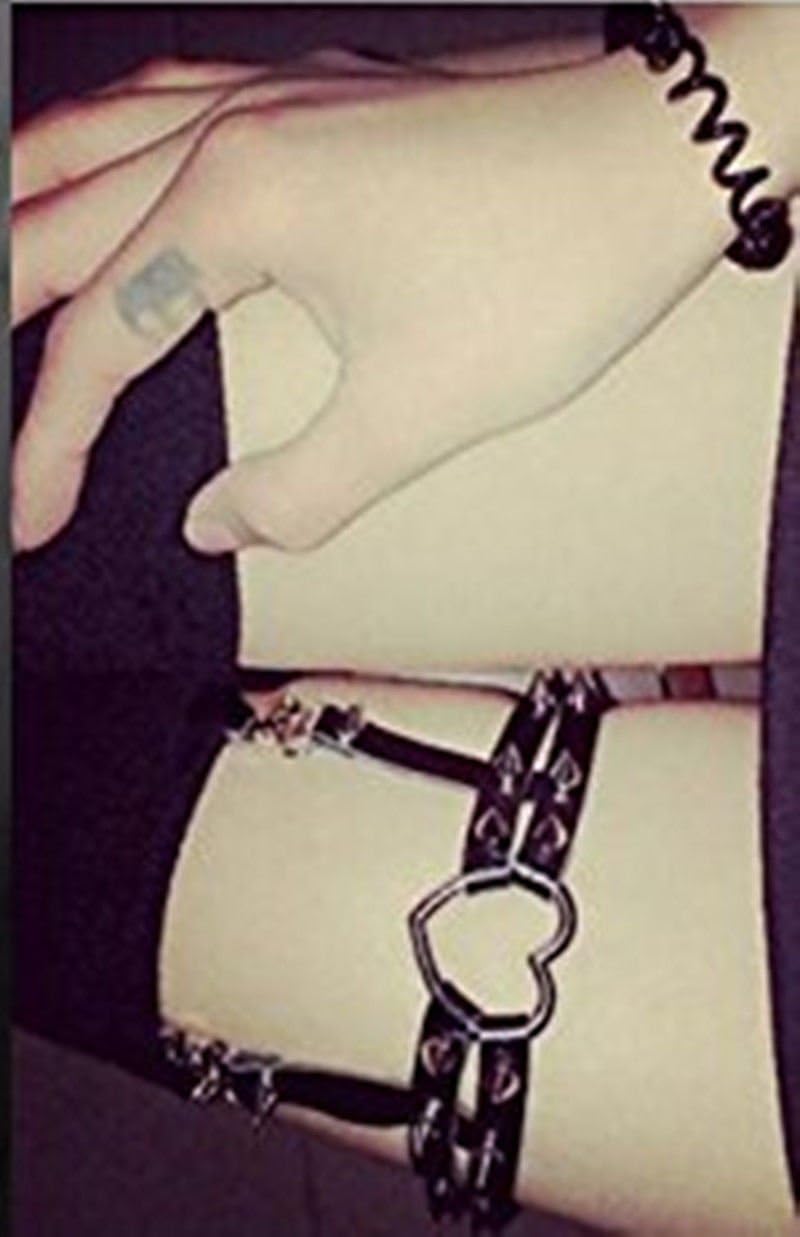 5 Colors Sexy Women Heart Leather Punk Bling Rivet Stud Leg Garter Sock Garter Halloween Cosplay Sock Leg Suspender