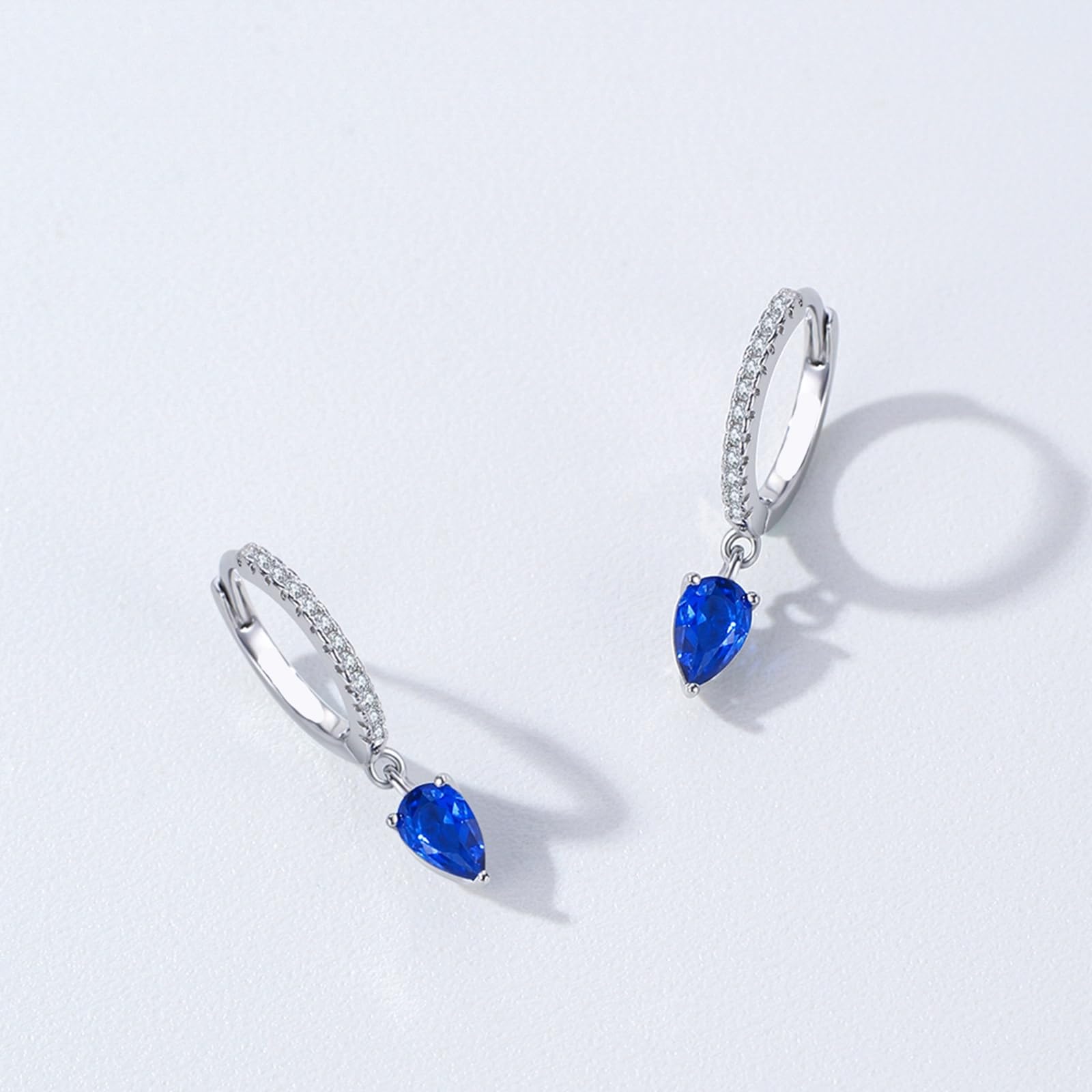 Pendientes de zafiro para mujer, zafiro azul creado y moissanita, aretes de aro dorados para ella, simples
