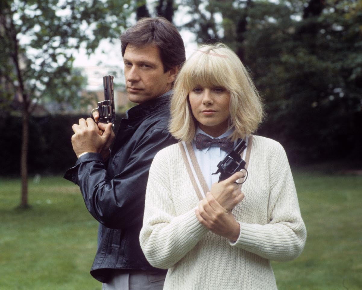 Worldphotographs Dempsey And Makepeace (Tv) Michael Brandon, Glynis Barber 10X8 Photo