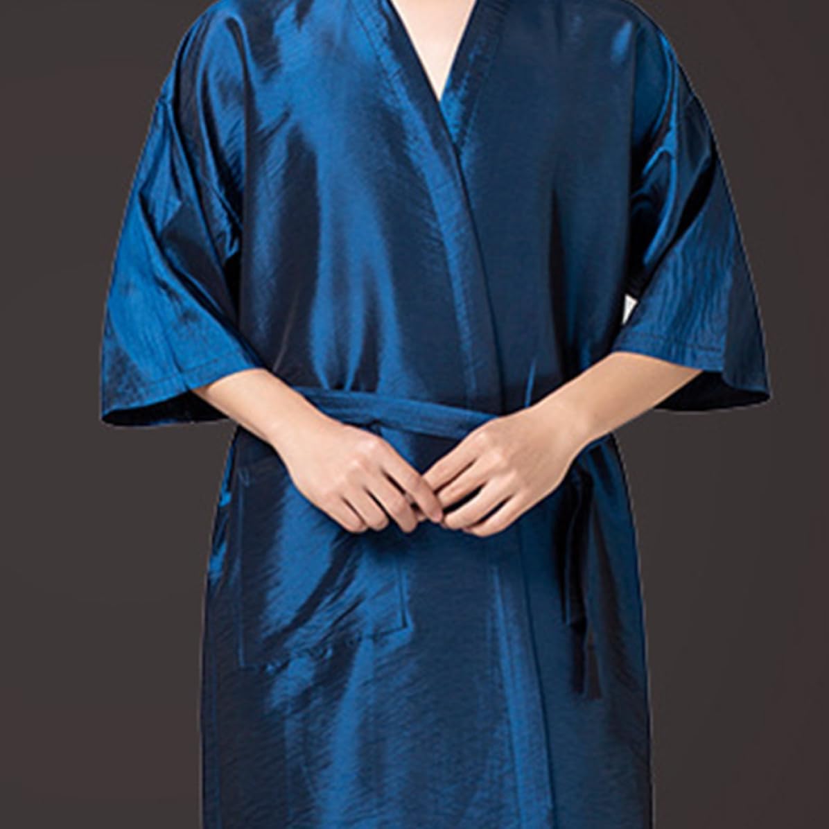 SHINEOFI Breathable Blue Hair Cutting Apron with Pockets for Hair Dyeing and Barber Supplies Comfortable Polyester Apron and Salon Use