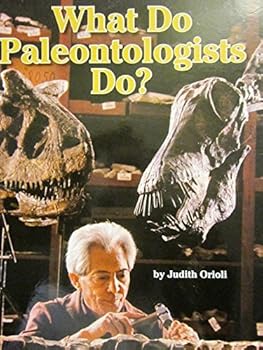 Paperback What Do Paleontologists Do? Book