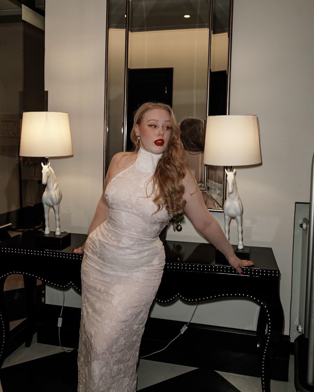 JW PEI Women's Uliana Floral Lace Halterneck Maxi Dress - Image 3