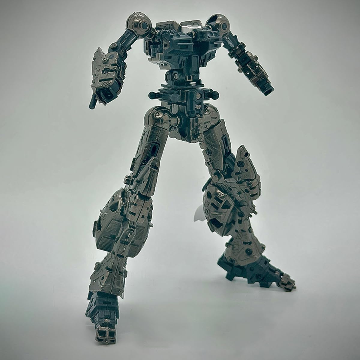 ガンプラ　RG 1/144 νガンダム　未組立品 全塗装【プレミアムプラス完成品】バンダイ RG 1/144 νガンダム